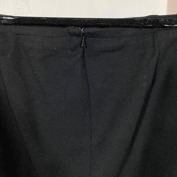 Bloomingdale’s Sutton Studio Wool Back Zip Ponte Pencil Skirt (Small, Black) - Picture 5 of 8